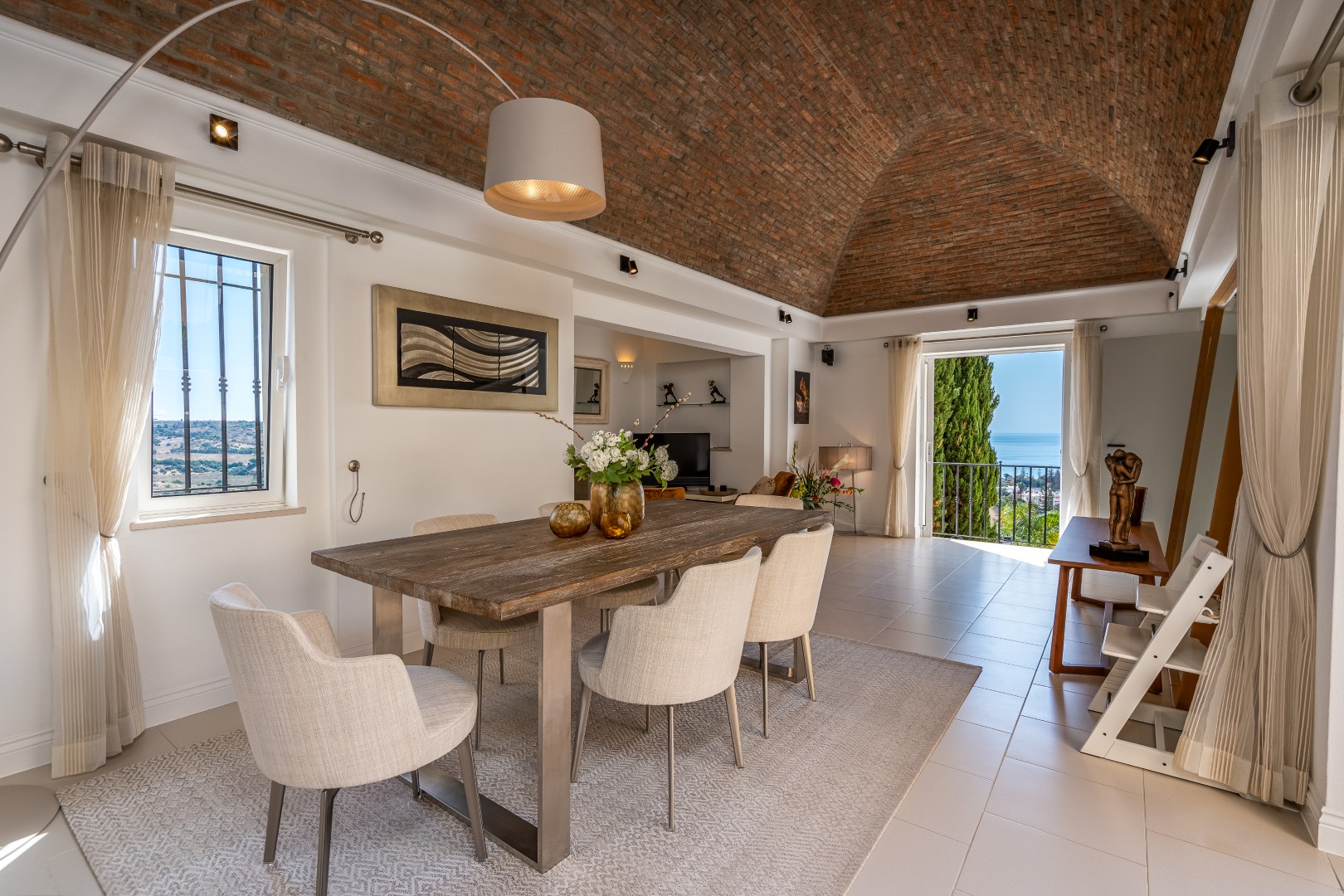 Interior - Dining room sea view